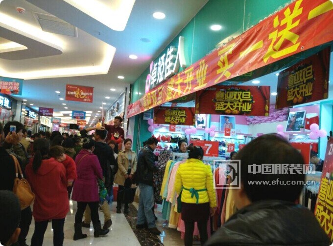 视频：陈慧珊老公钟家鸿申请破产 花旦复出接拍《冲上云霄II》