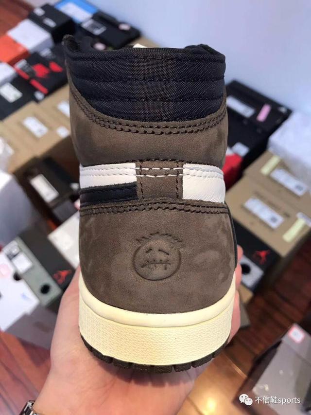 周秀娜夜会男性朋友举止亲密 深情拥抱疑获新“桃花”‘开云电竞